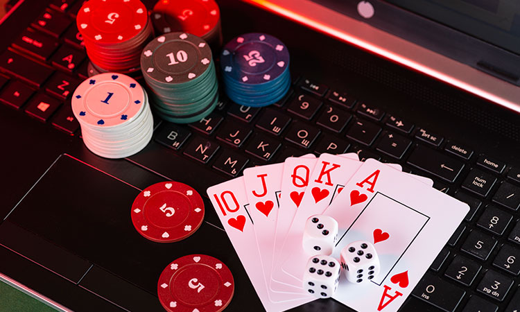The Thrills and Risks of Online Casinos: Exploring the World of Virtual Gambling